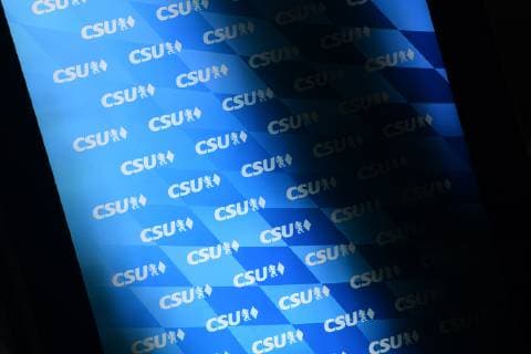 Randmotiv,Feature,allgemein-ein dunkler Schatten liegt ueber der CSU. CSU Vorstandssitzung in der CSU Zentrale in Muenchen am 28.01.2018.