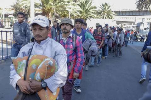 News Bilder des Tages Mexiko, Migranten aus Zentralamekrika in Hidalgo January 29, 2019 - EUM20190129SOC03.JPG.CIUDAD DE MEXICO MigrationMigracion-Centroamericanos.- Migrantes centroamericanos conviven, por segundo dia, durante su estancia en el albergue instalado la Ciudad Deportiva, al oriente de esta capital, el martes 29 de enero de 2019. Foto: Agencia EL UNIVERSALLuis CortesEVZ  - ZUMAu78_ 20190129_zaf_u78_022 Copyright: xElxUniversalx