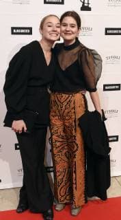 Alba August (tv) og Asta August ankommer til uddeling af ROBERT-priserne i Koebenhavn, soendag den 3 februar 2019. . , Denmark Copyright: LiselottexSabroex COP102 spdk20190203-182430-L