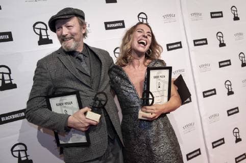 Robert-Priserne Verleihung in Kopenhagen Ann Eleonora Joergensen og Lars Mikkelsen modtager en Robert for henholdvis bedste kvindelige hovedrolle i en tv-serie og bedste mandlige hovedrolle i en tv-serie for deres roller i Herrens Veje II ved Robert prisuddelingen i Koebenhavn, soendag 3 februar 2019. . , Copenhagen Denmark Copyright: Scanpix LiselottexSabroex COP102 spdk20190203-200133-L