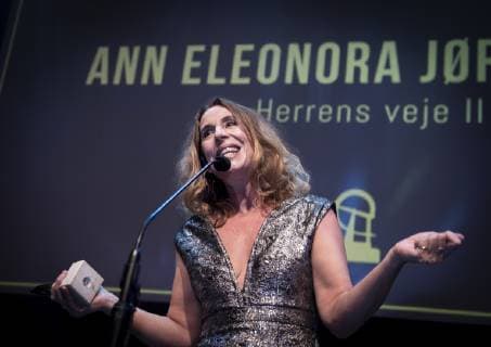 Robert-Priserne Verleihung in Kopenhagen Ann Eleonora Joergensen modtager en Robert for bedste kvindelige hovedrolle i en tv-serie for sin rolle i Herrens Veje II ved Robert prisuddelingen i Koebenhavn, soendag 3 februar 2019. . , Copenhagen Denmark Copyright: Scanpix LiselottexSabroex COP102 spdk20190203-200243-L