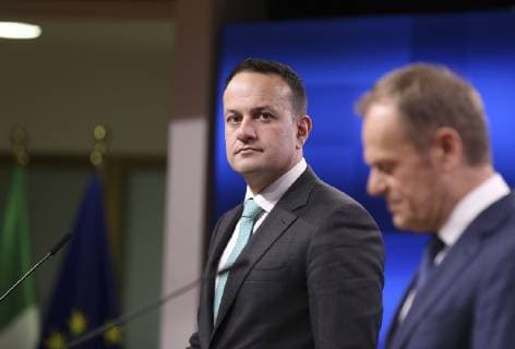 (190206) -- BRUSSELS, Feb. 6, 2019 -- Irish Prime Minister Leo Varadkar (L) and European Council President Donald Tusk make a joint statement following their meeting in Brussels, Belgium, on Feb. 6, 2019. ) BELGIUM-BRUSSELS-EU-IRISH PM-VISIT YexPingfan 