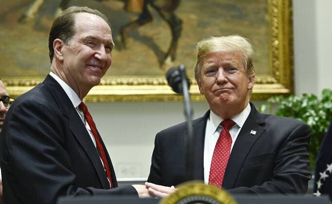 News Themen der Woche KW06 News Bilder des Tages US-Präsident Donald Trump schlägt Ökonom David Malpass als neuen Präsidenten der Weltbank vor President Trump announces David Malpass, current Undersecretary of Treasury for International Affairs, as the nominee for President of the World Bank in the Roosevelt Room at the White House on February 6, 2019 in Washington, DC.  WAP20190206902 LeighxVogel