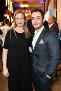 Stephanie Stremler und Jonathan Elias Weiske bei der Verleihung des Blaue Blume Award 2019 im Restaurant Grosz. Berlin, 06.02.2019