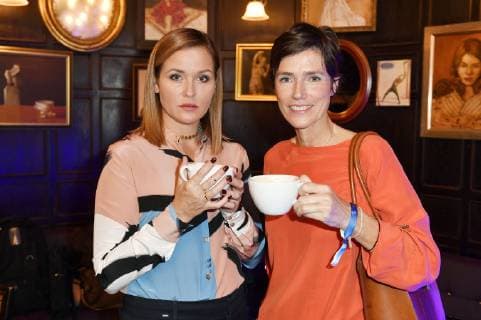 Judith Hoersch und Julia Bremermann bei der Verleihung des Blaue Blume Award 2019 im Restaurant Grosz. Berlin, 06.02.2019