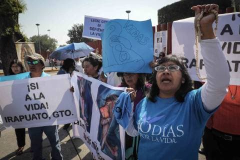 February 7, 2019 - EUM20190207SOC01.JPG .CIUDAD DE MEXICO. ProtestProtesta-Pro Vida.- 7 de febrero de 2019. Aspectos de la protesta de integrantes de la organizacion Pro-Vida en contra del aborto que llevan a cabo frente a la Camara de Diputados. Foto: Agencia EL UNIVERSALJuan Carlos ReyesEELG  - ZUMAu78_ 20190207_zaf_u78_030 Copyright: xElxUniversalx