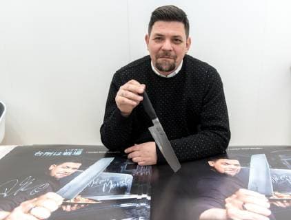 08.02.2019 , xesx Frankfurt am Main Ambiente internationale Leitmesse für Konsumgüter Der Kitchen Impossible-Star Superkoch Tim Mälzer (48) wetzt das Messer auf der Ambiente