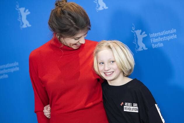 Regisseurin Nora Fingscheidt und Schauspielerin Helena Zengel beim Photocall zum Film SYSTEMSPRENGER anlässlich der 69. Internationalen Filmfestspiele Berlin 69. Internationale Filmfestspiele Berlin
