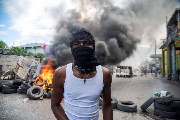 News Themen der Woche KW06 News Bilder des Tages People participate in a protest in Port-au-Prince, Haiti, on 10 February 2019. Haiti lived on Sunday its fourth consecutive day of violent protests against the government of President Jovenel Moise, while the international community called for dialogue. Continue protests in Haiti and international community ask for dialogue !ACHTUNG: NUR REDAKTIONELLE NUTZUNG!  Copyright: xJeanxMarcxHervexAbelardx AME1558 20190211-636854492741913084