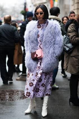 A chic showgoer attending the Kate Spade show during New York Fashion Week - Feb 8, 2019 - NYFW: Fall 2019 Street Style Day 2, New York City New York United States  Copyright: xMichellexSangsterx h_00579188