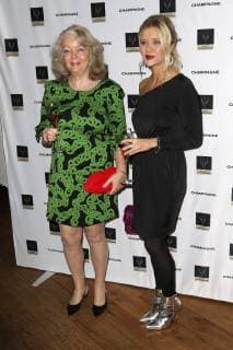 Armgard Seegers-Karasek und Laura Karasek bei der Verleihung des Champagne-Preis für Lebensfreude 2019 im Hotel Louis C. Jacob. Hamburg, 11.02.2019