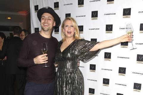 Max Mutzke und Barbara Schöneberger bei der Verleihung des Champagne-Preis für Lebensfreude 2019 im Hotel Louis C. Jacob. Hamburg, 11.02.2019