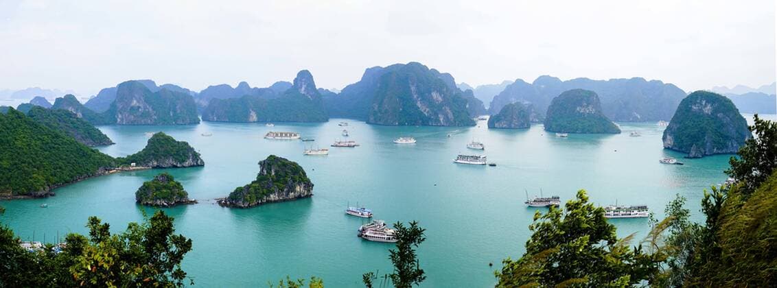 News Themen der Woche KW07 News Bilder des Tages Halong-Bucht im nordöstlichen Vietnam ist UNESCO Weltkulturerbe February 13, 2019 - China - Ha Long Bay is a UNESCO World Heritage Site and popular travel destination in Quang Ninh Province, Vietnam. The name HaÂºÂ¡ Long means descending dragon . The bay features thousands ofÃ‚ limestoneÃ‚ karstsÃ‚ and isles in various shapes and sizes. China  - ZUMAs145 20190213_zaa_s145_188 Copyright: xWangxYunlongx