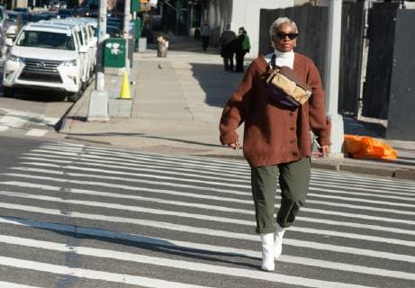 A chic showgoer attending the Rebecca Minkoff show during New York Fashion Week - Feb 10, 2019 - NYFW: Fall 2019 Street Style Day 4, New York New York United States  Copyright: xMichellexSangsterx h_00580527