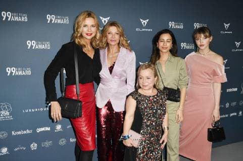 Veronica Ferres, Ursula Karven, Christine Urspruch, Gizem Emre und Lina Larissa Strahl beim 99Fire Films Award während der Berlinale 2019 im Umspannwerk Alexanderplatz. Berlin, 14.02.2019