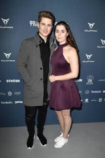 Falco Punch mit Freundin Sara beim 99Fire Films Award während der Berlinale 2019 im Umspannwerk Alexanderplatz. Berlin, 14.02.2019