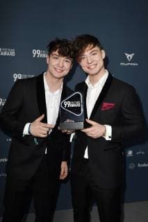 Die Lochis beim 99Fire Films Award während der Berlinale 2019 im Umspannwerk Alexanderplatz. Berlin, 14.02.2019