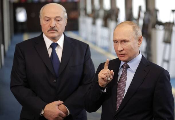 SOCHI, RUSSIA - FEBRUARY 15, 2019: Belarus President Alexander Lukashenko (L) and Russia s President Vladimir Putin talk to the media on their visit the Sirius Educational Centre in Sochi. Mikhail Metzel TASS  TS0A12AA