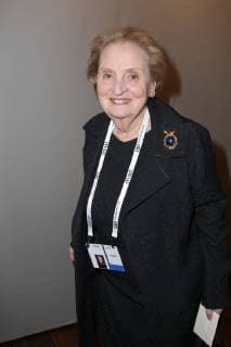 Madeleine Albright, SIKO Kaefer Dinner 2019 waehrend der Muenchner Sicherheitskonferenz in Muenchen am 15.02.2019 *** Madeleine Albright SIKO Kaefer Dinner 2019 during the Munich Security Conference in Munich on 15 02 2019