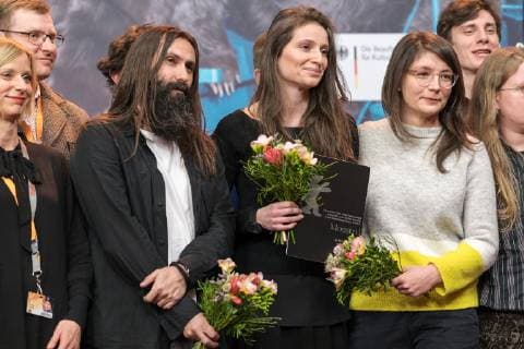 Entertainment Bilder des Tages Vergabe des Preises der Leserjury des Tagesspiegel für den Film MONSTRI anlässlich der Preisverleihung der 69. Internationalen Filmfestspiele Berlin snapshot-photography xSeeliger