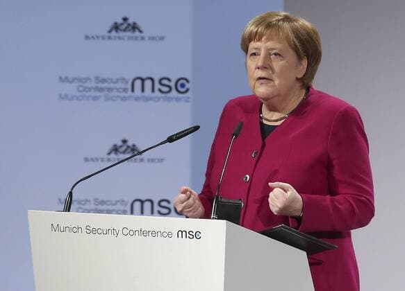 News Themen der Woche KW07 News Bilder des Tages (190216) -- MUNICH, Feb. 16, 2019 -- German Chancellor Angela Merkel addresses the 55th Munich Security Conference (MSC) in Munich, Germany, on Feb. 16, 2019. ) GERMANY-MUNICH-MSC YexPingfan 