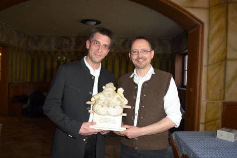 Lieblingsbiergarten bis 500 Plaetze Michael Smolka Rupert Wachter Maisinger Seehof Maising Preistraeger Muenchen 18.02.19 Hofbraeuhaus Bayerischer Wirtshauskultur Preisverleihung Fuer Lieblingsbiergarten und Bayerischer Stammtischbruder 2019 Wettbewerb Wirtshaus