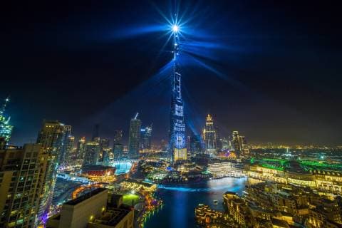 The New Year celebrations in Dubai as the world s tallest building cascades light across the city. Copyright: xTysonxPaul LOOPxIMAGESx TPL11318WT013