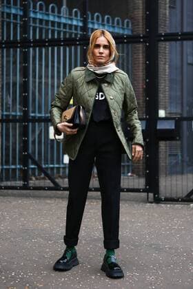 Blanca Miro attending the Burberry show during London Fashion Week - Feb 17, 2019 - LFW: Fall 2019 Street Style Day 3, London England United Kingdom  Copyright: xValentinaxRanierix h_00581515