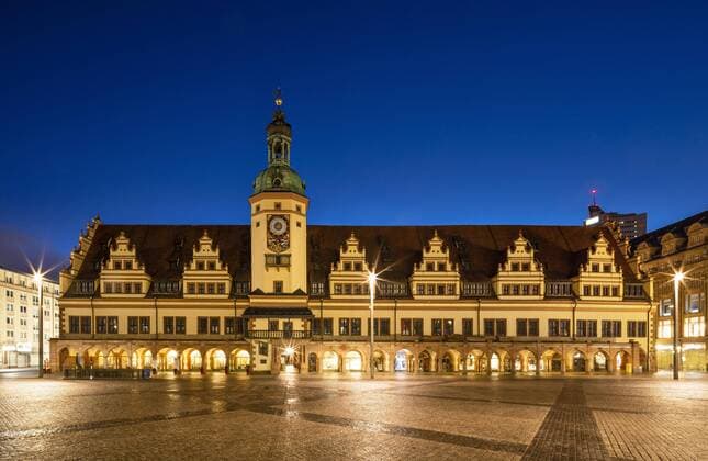 Altes Rathaus, Stadtgeschichtliches Museum, Marktplatz, Nachtaufnahme, Leipzig, Sachsen, Deutschland, Europa Copyright: imageBROKER/AndreasxVitting iblavi04839489.jpg