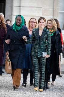 News Bilder des Tages British actress Emma Watson (R), and Mauritanian activist Aissata Lam (L) arrive with others at The Elysee Palace in Paris on February 19, 2019, ahead of taking part in a meeting about gender equality.  Copyright: xChristophexMorinx