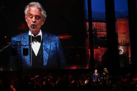 February 20, 2019 - EUM20190220ESP02.JPG .CIUDAD DE MEXICO, ConcertConcierto-Andrea Bocelli.- Aspectos del concierto del cantante italiano Andrea Bocelli, que tuvo lugar la noche de este 19 de febrero de 2019 en el Palacio de los Deportes de la Ciudad de Mexico. Foto: Agencia EL UNIVERSALValente RosasAFBV Copyright: xElxUniversalx