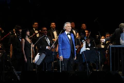 February 20, 2019 - EUM20190220ESP05.JPG .CIUDAD DE MEXICO, ConcertConcierto-Andrea Bocelli.- Aspectos del concierto del cantante italiano Andrea Bocelli, que tuvo lugar la noche de este 19 de febrero de 2019 en el Palacio de los Deportes de la Ciudad de Mexico. Foto: Agencia EL UNIVERSALValente RosasAFBV Copyright: xElxUniversalx