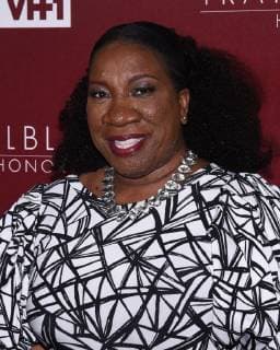 Berühmte Feministinnen, Tarana Burke 20 February 2019 - Los Angeles, California - Tarana Burke. VH1 Trailblazer Honors celebrate female empowerment held at Wilshire Ebell Theatre. Photo Credit: Billy Bennight AdMedia 235549 2019-02-20 California Los Angeles Etats-Unis  Copyright: xAdMediax STAR_235549_067