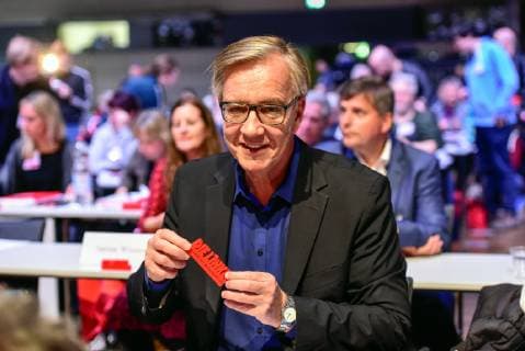 Deutschland, Bonn, 22.02.2019 Dietmar Bartsch auf dem Europaparteitag Die Linke Bundesparteitag zur Europawahl der Linken
