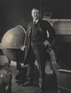 November 12, 2018 - USA - U.S. President Theodore Roosevelt Full-Length Portrait Standing beside Large Globe by George G. Rockwood 1903 USA - ZUMAg145 20181112_zza_g145_021 Copyright: xJTxVintagex