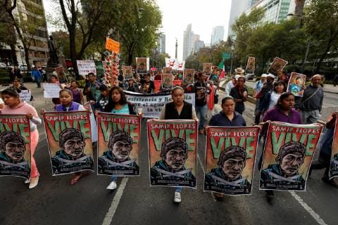 Hundreds of people protest in Mexico City, Mexico, on 22 February 2019, for the murder of the social leader and defender of the environment Samir Flores and to demand the cancellation of a consultation on the construction of a thermoelectric plant in the community of Huexca, state of Morelos. The protesters demanded justice and clarification of the death of Flores, a firm opponent of the thermoelectric plant and who was killed in the early hours of Wednesday, by two shots to the head in his home. Protest for crime against activist and consultation on thermoelectric in Mexico !ACHTUNG: NUR REDAKTIONELLE NUTZUNG!  Copyright: xJoséxMéndezx AME7602 20190223-636864921969615546