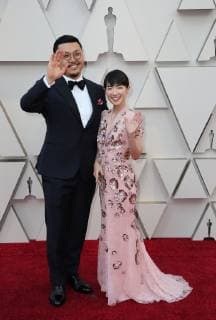 Japanese author Marie Kondo (R) and husband Takumi Kawahara arrive at the red carpet of the 91th Academy Awards, in Hollywood, California, United States, 24 February 2019. 91st Academy Awards in Hollywood !ACHTUNG: NUR REDAKTIONELLE NUTZUNG!  Copyright: xEMILIOxFLORESx AME8761 20190224-636866492786842379