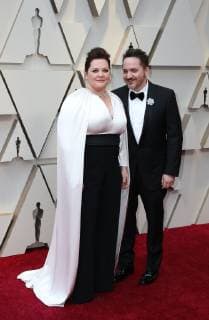 US actress Melisa McCarthy (R) and husband Ben Falcone arrive at the red carpet of the 91th Academy Awards, in Hollywood, California, United States, 24 February 2019. 91st Academy Awards in Hollywood !ACHTUNG: NUR REDAKTIONELLE NUTZUNG!  Copyright: xEMILIOxFLORESx AME8967 20190225-636866536553343117