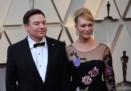 Mike Myers (L) and Kelly Tisdale arrive on the red carpet for the 91st annual Academy Awards at the Dolby Theatre in the Hollywood section of Los Angeles on February 24, 2019.  LAP20190224224 JIMxRUYMEN