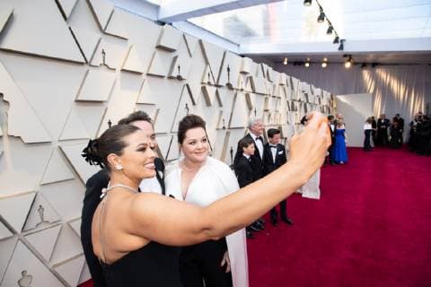 February 24, 2019 - Hollywood, California, U.S. - MELISSA MCCARTHY (R), Oscar nominee, and Ashely Graham arrive on the red carpet of The 91st Oscars at the Dolby Theatre in Hollywood. Hollywood U.S. - ZUMAz03_ 20190224_sha_z03_667 Copyright: xAMPASx