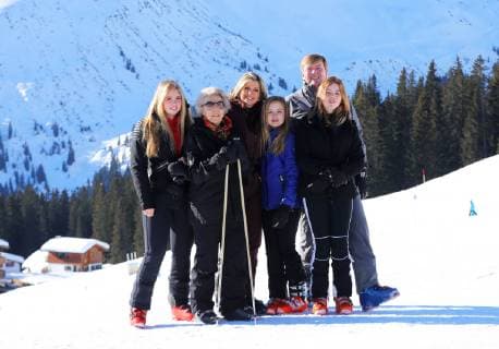 25-02-2019 Lech Queen Maxima and King Willem-Alexander and Princess Amalia and Princess Alexia and Princess Ariane pose during a photocall during the ski holiday in Lech am Arlberg, Austria. Princess Beatrix also attended the photosession.  Copyright: xPPEx
