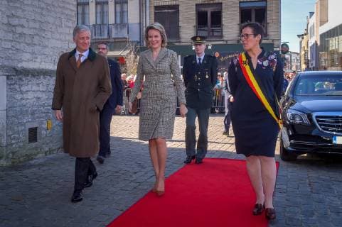 King Philippe - Filip of Belgium, Queen Mathilde of Belgium and Herentals mayor Mien Van Olmen as they arrive for a visit of Belgian Royal couple in Antwerp province, in the Lakenhal old construction and a meeting with the population, in Herentals, Tuesday 26 February 2019.  LUCxCLAESSEN 05538605