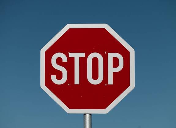 Stoppschild Das Stoppschild. Sangerhausen Sachsen-Anhalt Deutschland