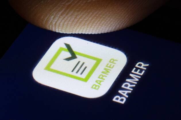 Symbolfoto: Das Logo der Krankenkasse BARMER wird auf einem Smartphone angezeigt. Berlin, 27.02.2019. Berlin Deutschland