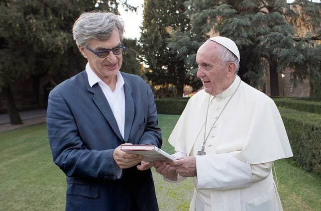 Wim Wenders, 75. Geburtstag am 14. August RELEASE DATE: June 14, 2018 TITLE: Pope Francis: A Man Of His Word STUDIO: DIRECTOR: Wim Wenders PLOT: Pope Francis travels the world speaking to those in need and delivering a message of hope. STARRING: Pope Francis, Ignazio Oliva, Sister Maria Eufemia Goycoechea. Italy - ZUMAg90_ 20180614_sha_g90_324 Copyright: xFocusxFeaturesx