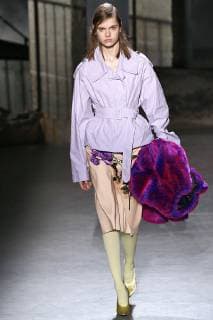 Paris Fashion Week. Defile PAP Automne-Hiver 2019 2020. DRIES VAN NOTEN. Dries Van Noten, Womenswear Autumn-Winter 2019, Milan, Italy Editorial use only Copyright: xGuyxMarineaux STAR_235840_031