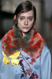 Paris Fashion Week. Defile PAP Automne-Hiver 2019 2020. DRIES VAN NOTEN. Dries Van Noten, Womenswear Autumn-Winter 2019, Milan, Italy Editorial use only Copyright: xGuyxMarineaux STAR_235840_035