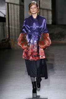 Paris Fashion Week. Defile PAP Automne-Hiver 2019 2020. DRIES VAN NOTEN. Dries Van Noten, Womenswear Autumn-Winter 2019, Milan, Italy Editorial use only Copyright: xGuyxMarineaux STAR_235840_036