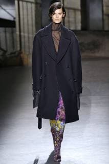 Paris Fashion Week. Defile PAP Automne-Hiver 2019 2020. DRIES VAN NOTEN. Dries Van Noten, Womenswear Autumn-Winter 2019, Milan, Italy Editorial use only Copyright: xGuyxMarineaux STAR_235840_040
