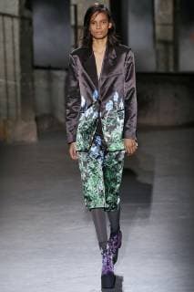 Paris Fashion Week. Defile PAP Automne-Hiver 2019 2020. DRIES VAN NOTEN. Dries Van Noten, Womenswear Autumn-Winter 2019, Milan, Italy Editorial use only Copyright: xGuyxMarineaux STAR_235840_041